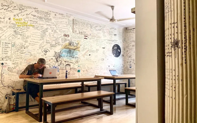 Madpackers Delhi - Hostel