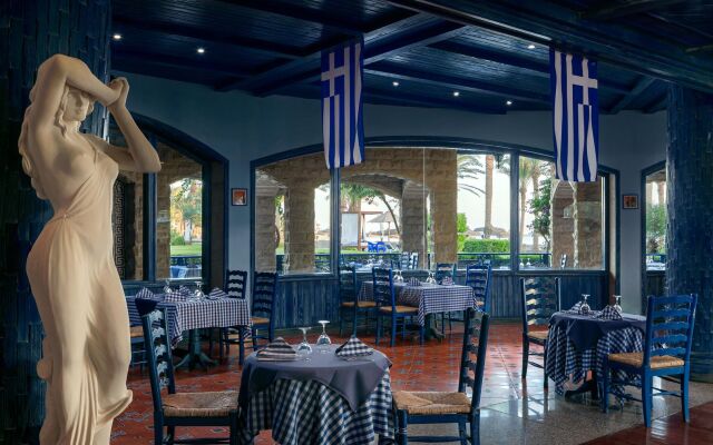 Palm Royale Resort - Soma Bay