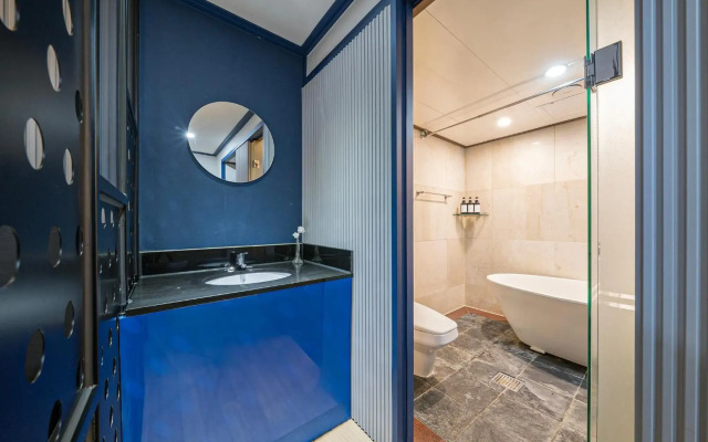 Noblesse Hotel