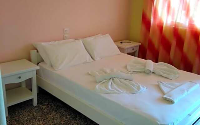 Rooms Apostolis