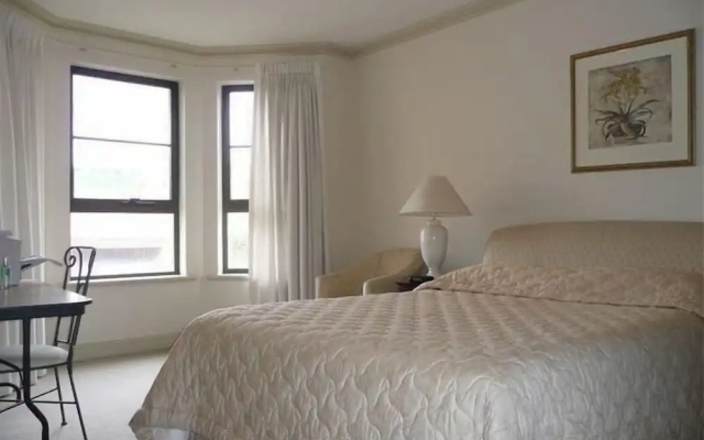 City Escape 2BD in Adelaides East End 2