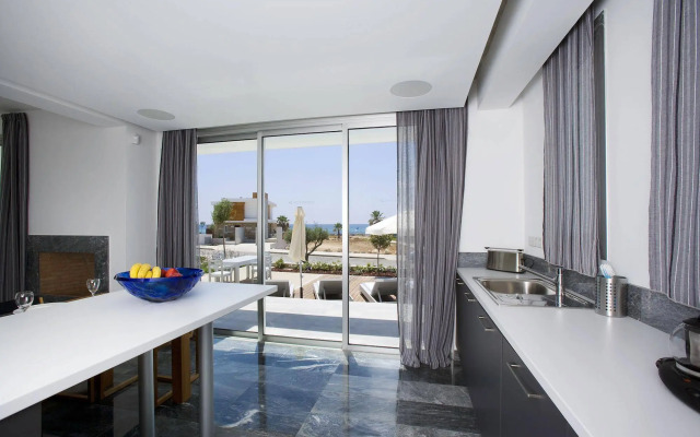 Paradise Cove Beach Villas