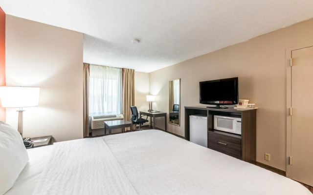 Lake Norman Inn and Suites