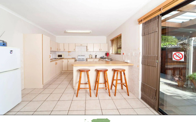 De Keurboom Guesthouse