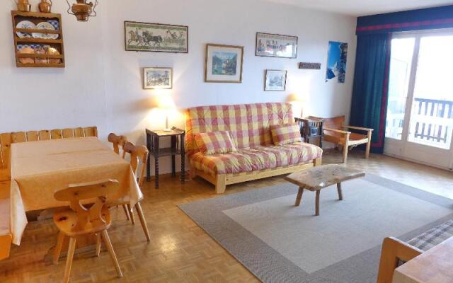 Apartment Marigny Cervin