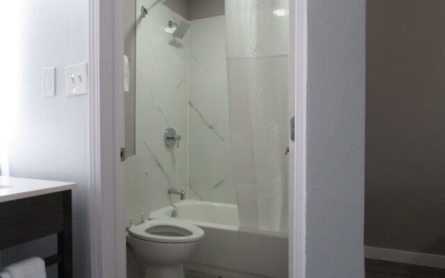 Motel 6 Brookhaven, MS