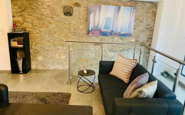 45BB Apartment