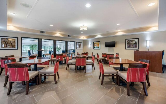 Comfort Suites Lafayette University Area
