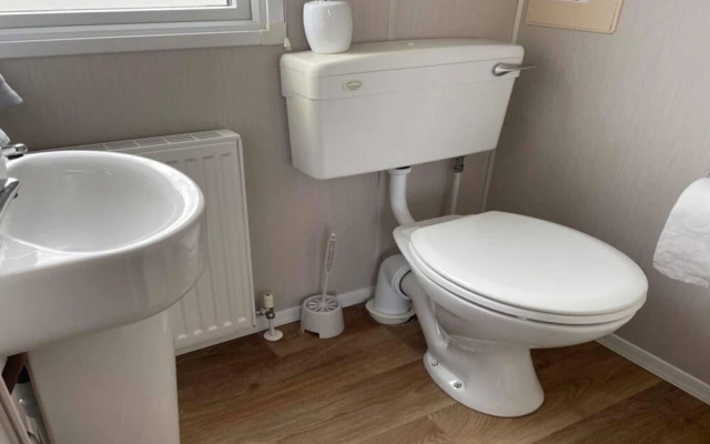 Immaculate 2-bed Sleeps 6 in Pevensey Bay