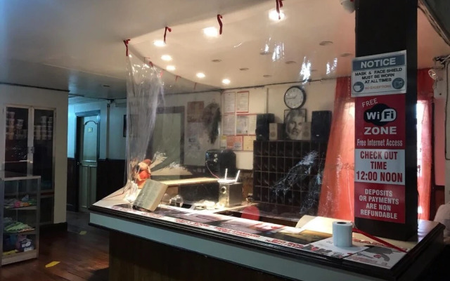 OYO 734 Baden Powell Hotel