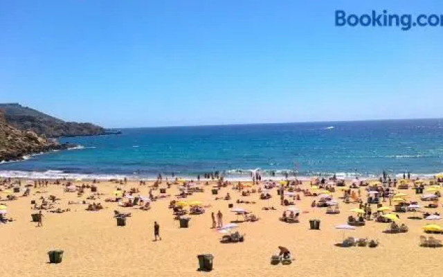 Seaside Bliss 3BR Holiday Apartment Sliema