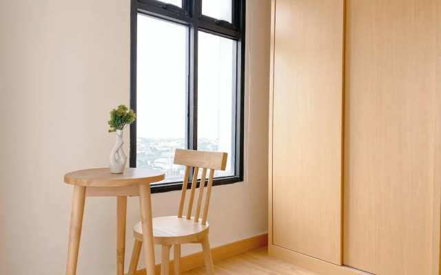 Wooden Accent Studio Apartment At Pollux Chadstone