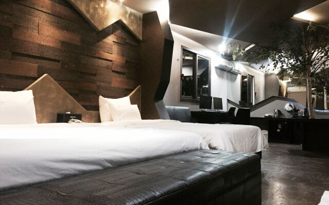 Jun Motel