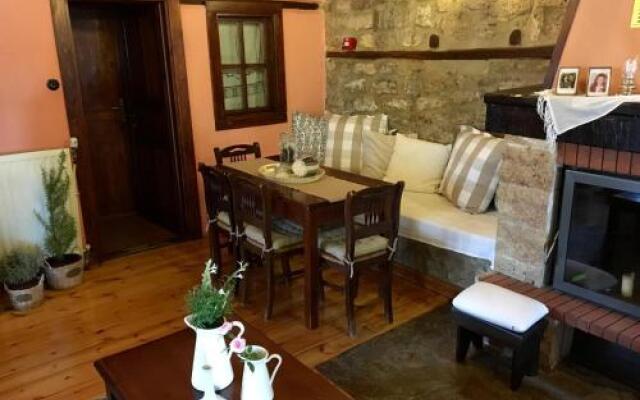 Varosi Guesthouse