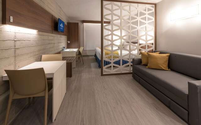 Microtel Inn & Suites by Wyndham Guadalajara Sur