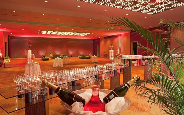 Novotel Visakhapatnam Varun Beach Hotel