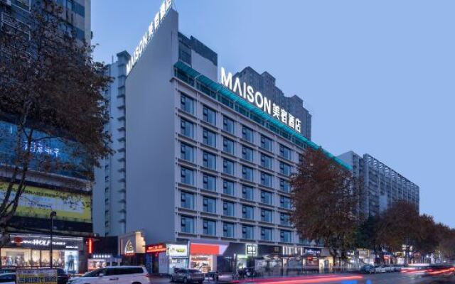 Yijia Fashion Hotel