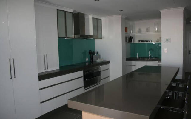King's Row Holiday Apartments