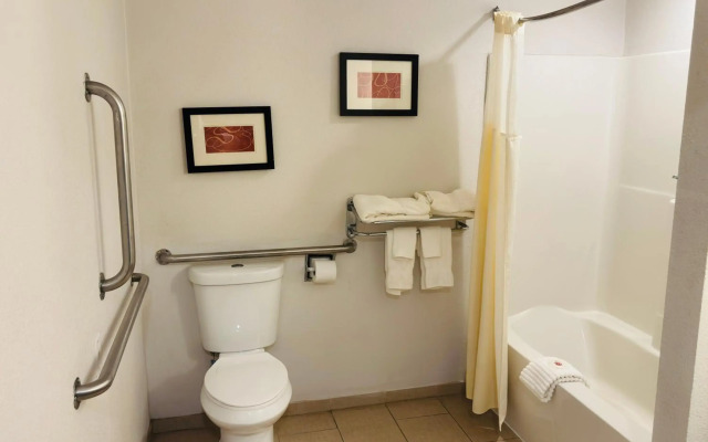 Comfort Suites Plymouth near US-30