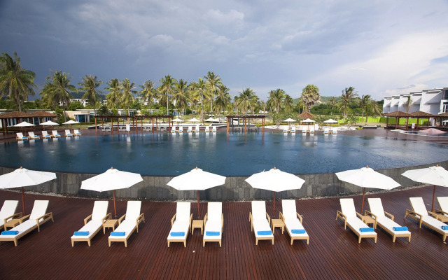 Splash Beach Resort