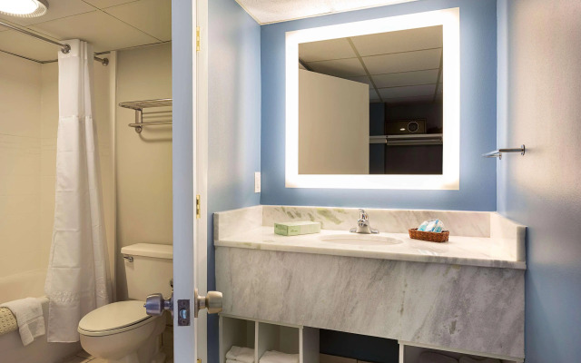 Dayton House Resort, BW Signature Collection