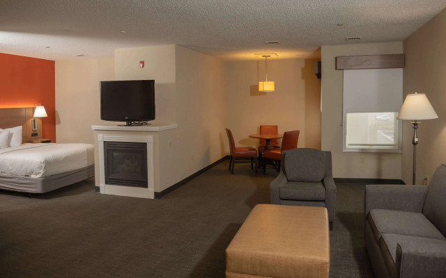 Hawthorn Suites BY Wyndham Erie