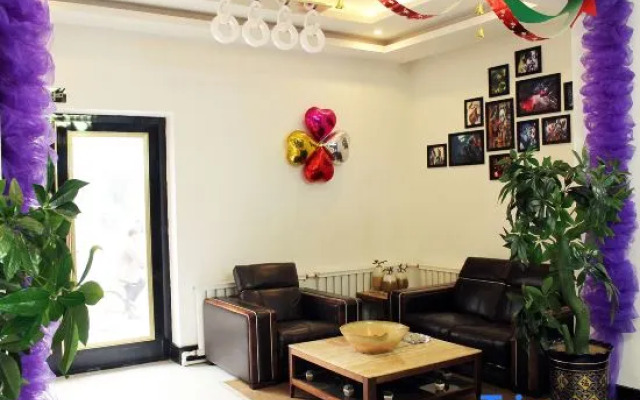 Zhiyoung Theme Hotel (Daqing Xinbaida Dongfeng Middle School)