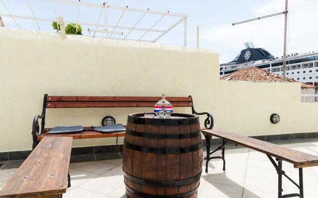Apartment Burin