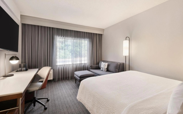 Courtyard by Marriott Burlington