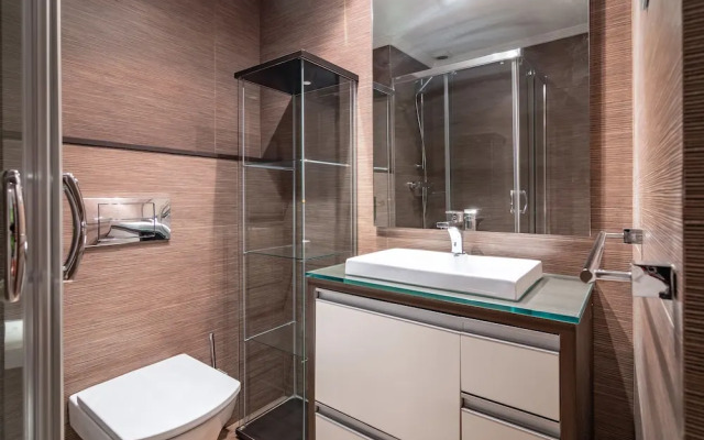 Zuri Apartment by People Rentals