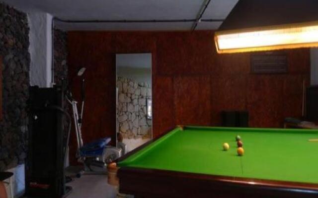 Finca Toredo Large Heated Pool,Hot Tub,Bar/Games Room,Gym,Cave, Free WiFi