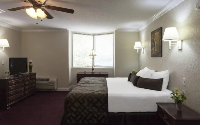Reagan Resorts Inn