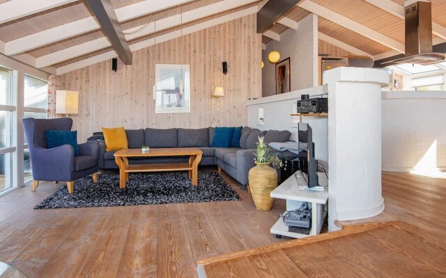 Cozy Holiday Home in RingkÃ¸bing near Fishing