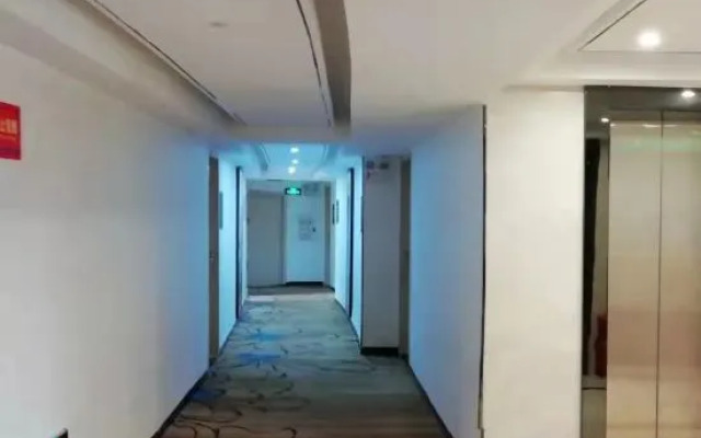 New Golden Leaf Boutique Hotel