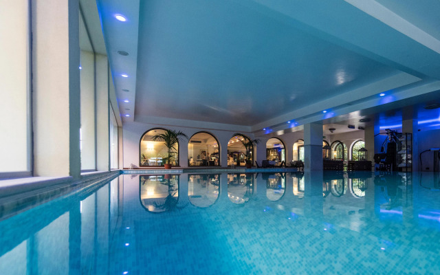 Admiral Hotel Villa Erme