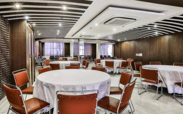 Airport Hotel Grand
