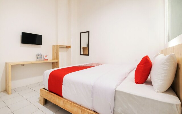Griya Aneka by OYO Rooms