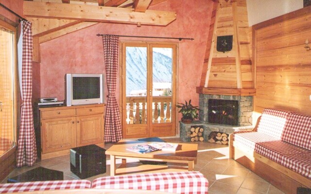 Apartment With 5 Bedrooms in Saint-martin-de-belleville, With Wonderfu