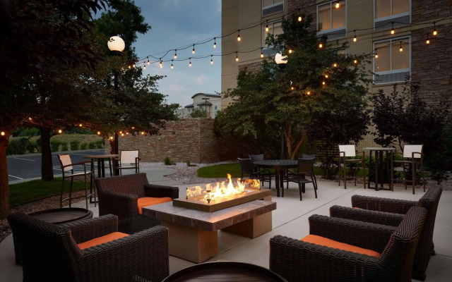 Hilton Garden Inn Denver South Park Meadows Area
