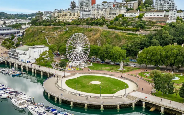 Harbour Breeze in Torquay