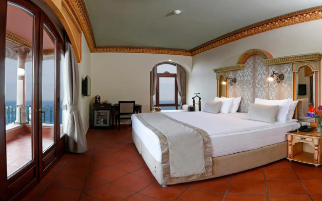 Sultanahmet Palace Hotel