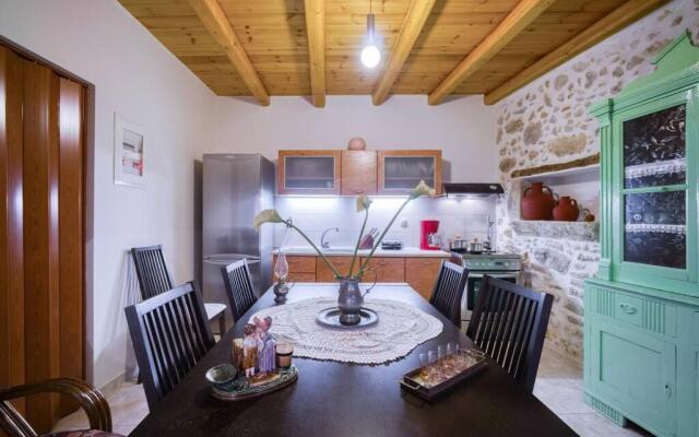 Skountakis House