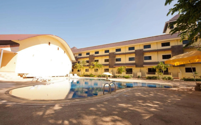 Luckswan resort