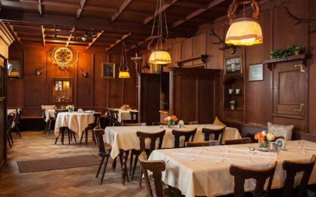 Hotel Gasthof Alte Post Holzkirchen