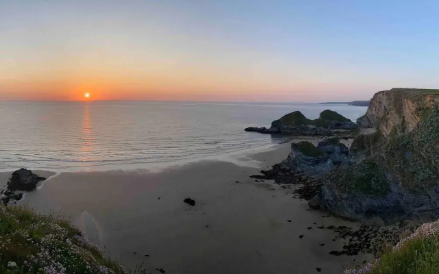 Spacious 3-bed House in Porth Beach, Newquay
