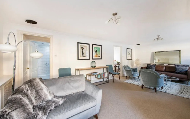 2 Bed Apartment, Notting Hill
