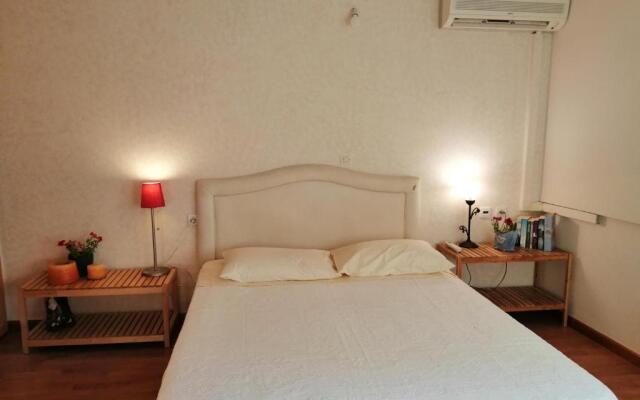 Ariadni 100sqm, 80m awarded beach, 2bedrooms for 2pers