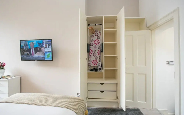 St. Stephen's Green Apartments