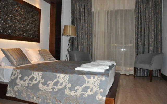 Veltur Turiya Hotel