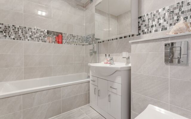 2 Bedroom Kilburn Flat